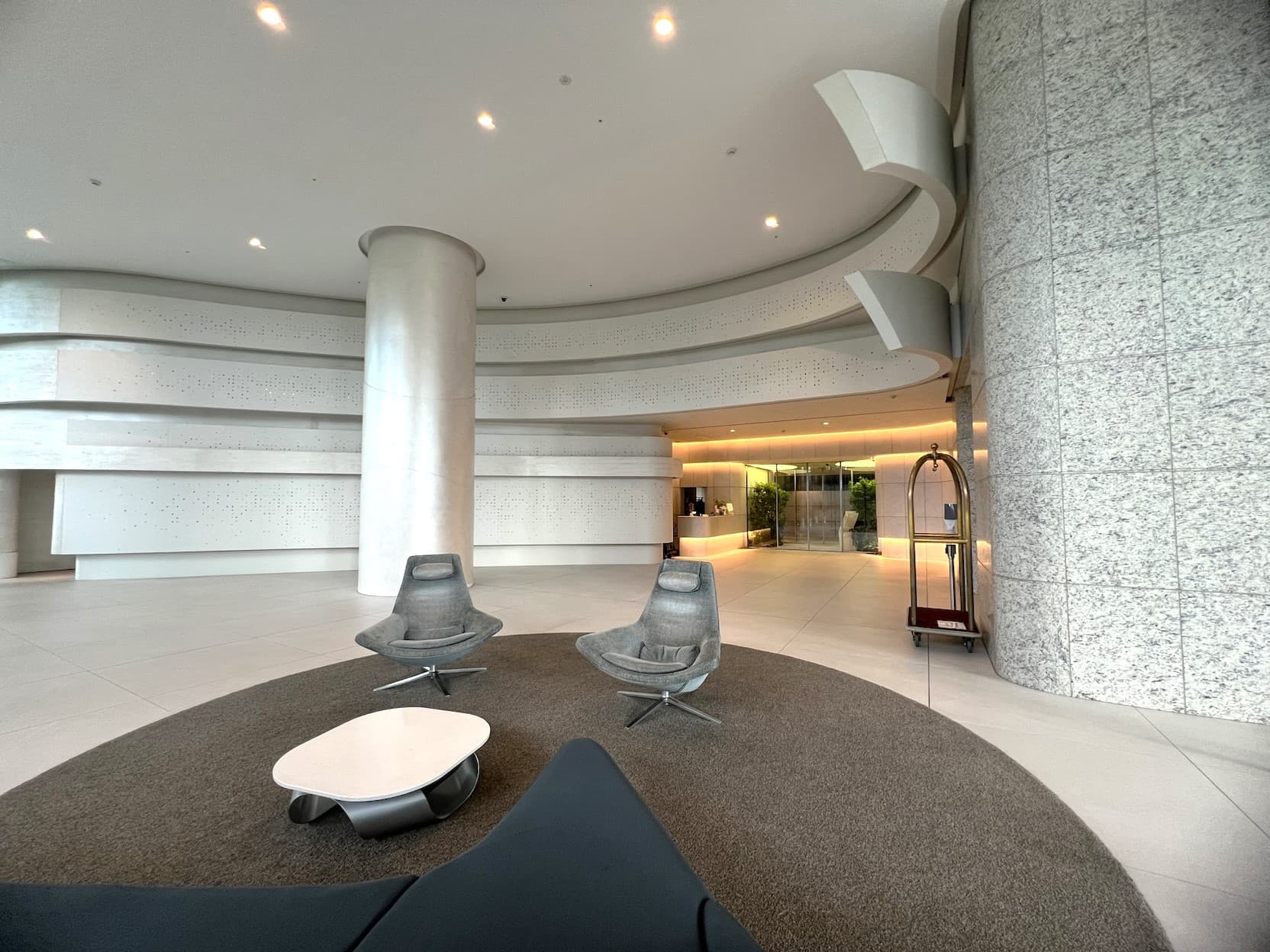 THE COURT JINGU-GAIEN17.jpg