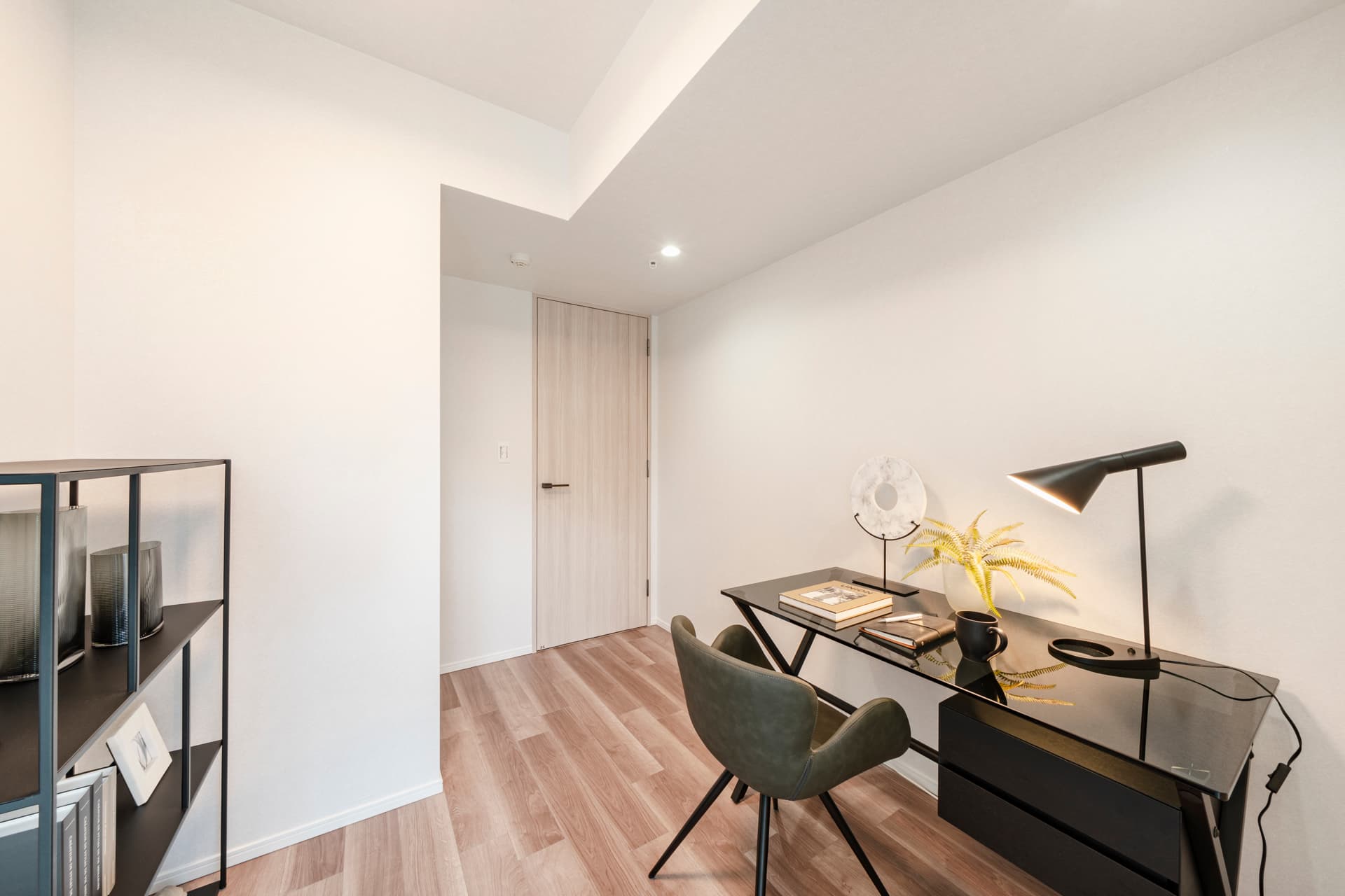 THE COURT JINGU-GAIEN14.jpg