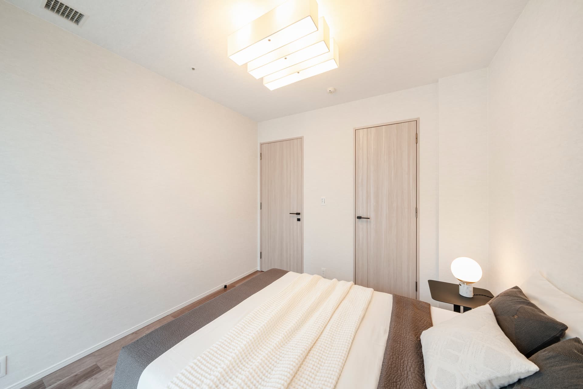 THE COURT JINGU-GAIEN10.jpg