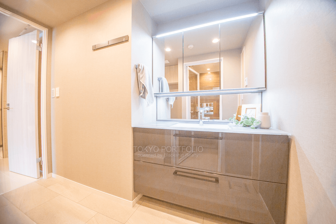 Uehara green-158.png