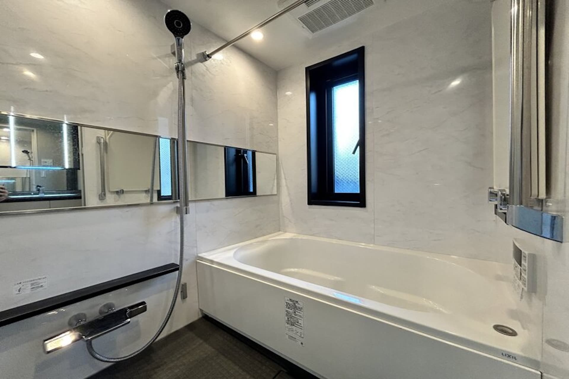 Excelage Jingumae5.jpg