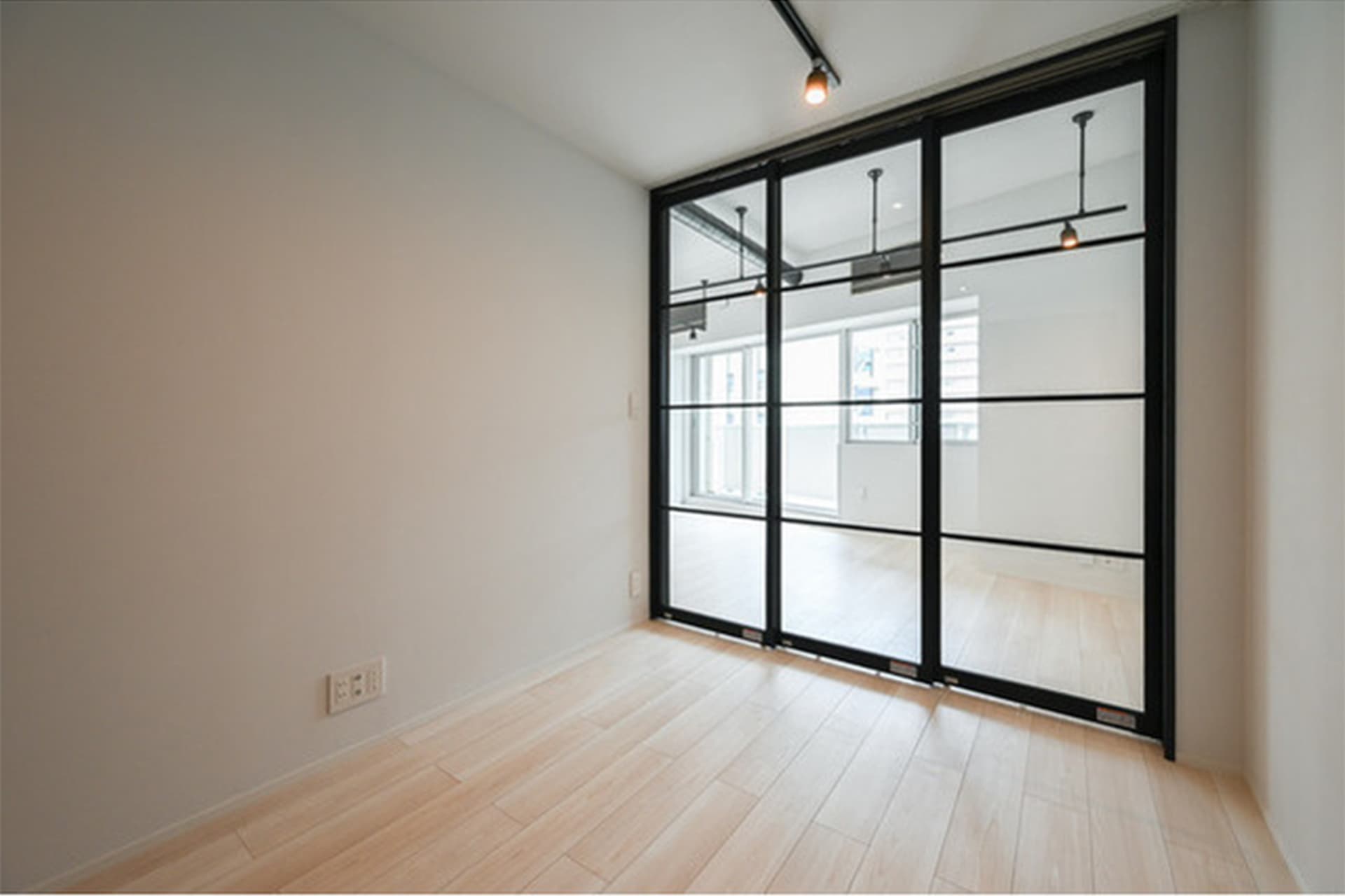 Comforia Shibaura Bauhaus 9.jpg