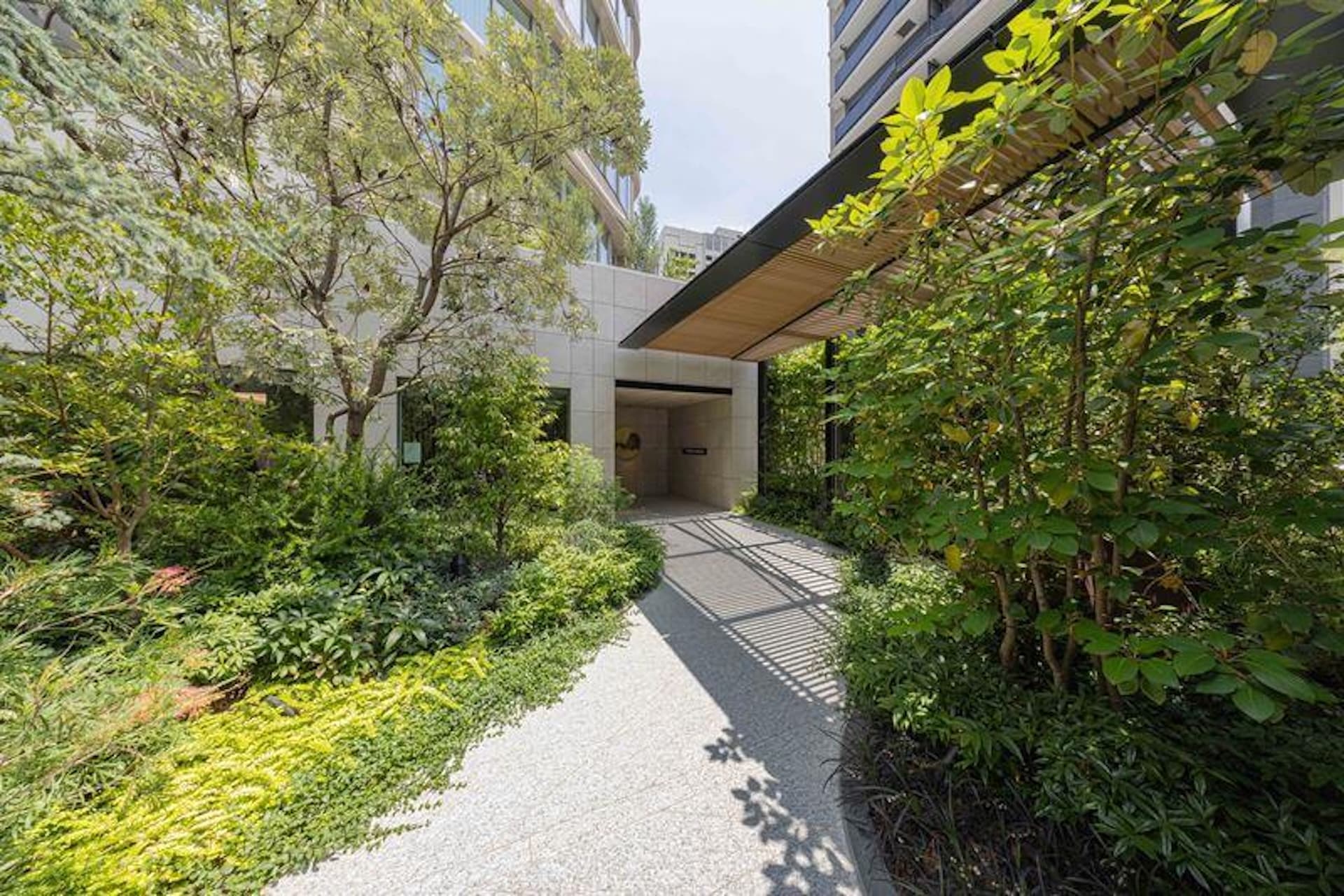 Park Court Kita-Aoyama8.jpg