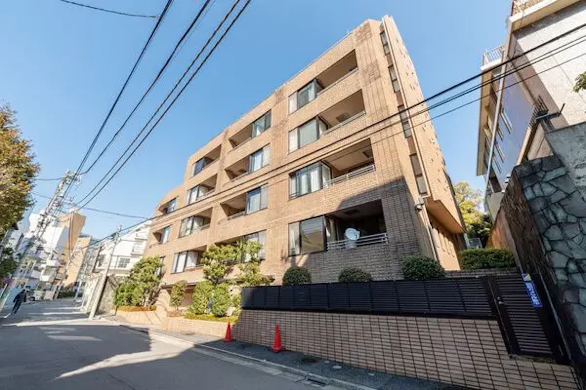 Cremage Minami Aoyama 10.jpg