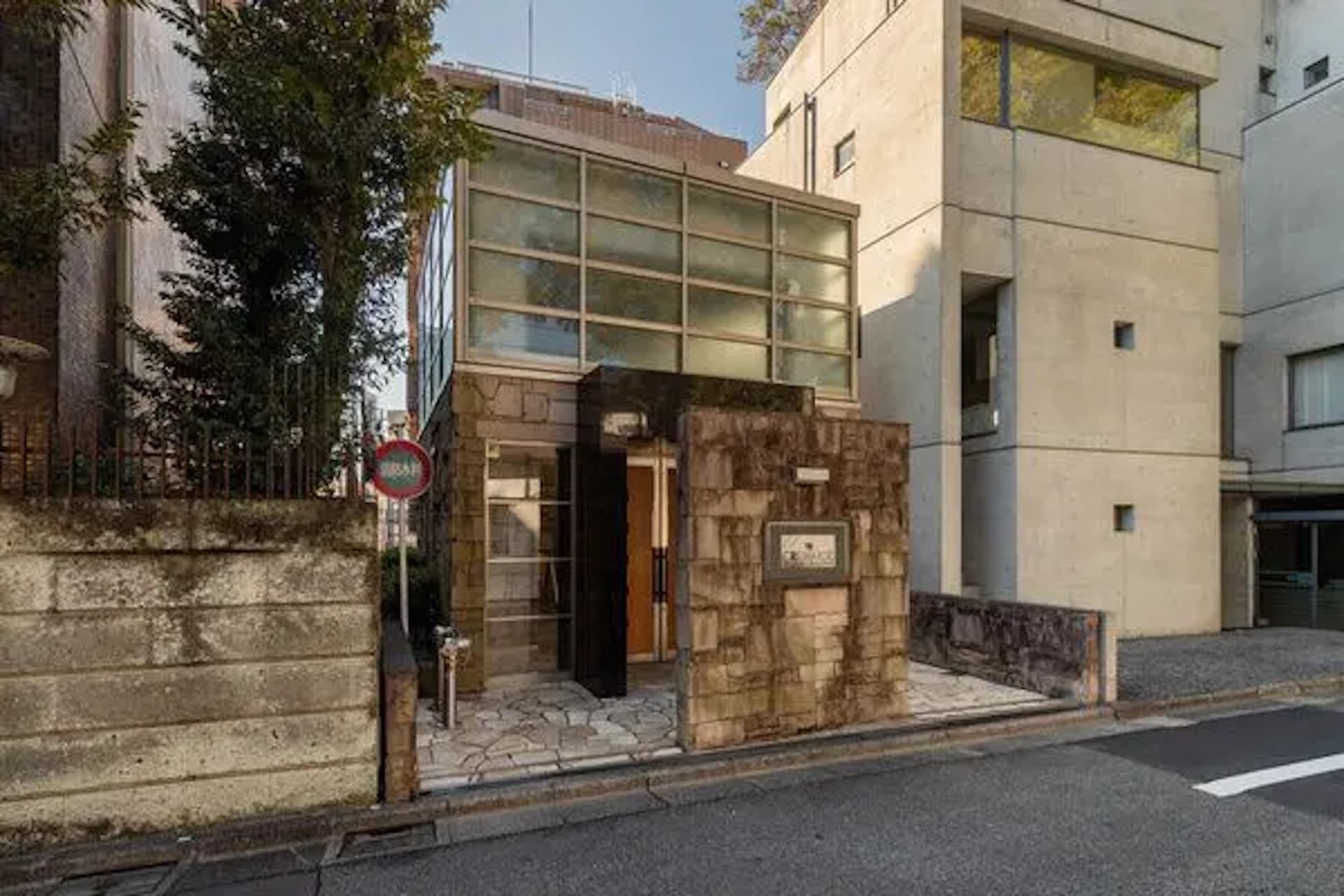 Cremage Minami Aoyama 8.jpg