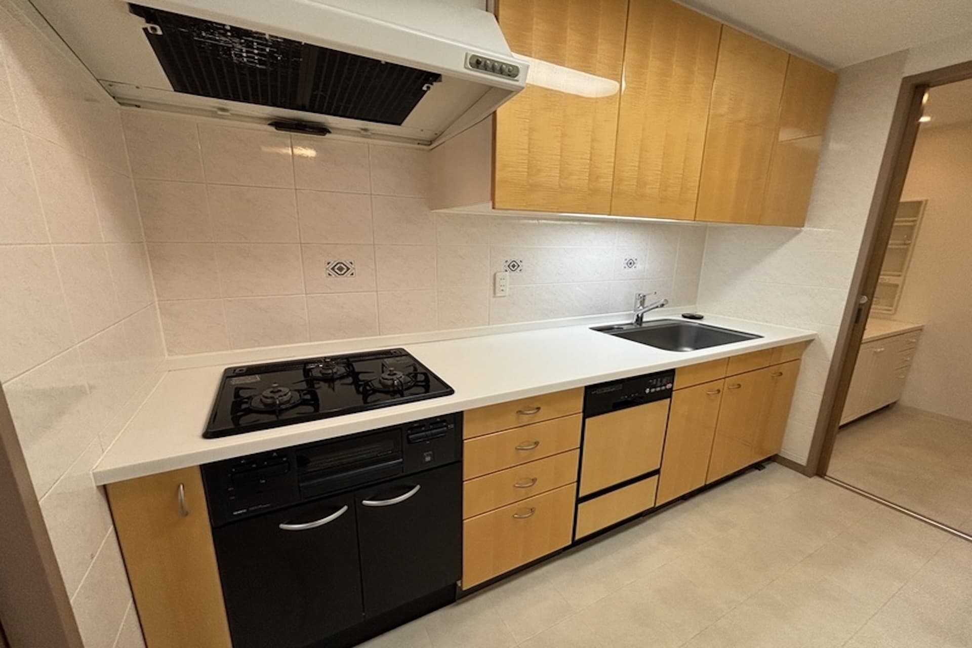 Cremage Minami Aoyama 3.jpg