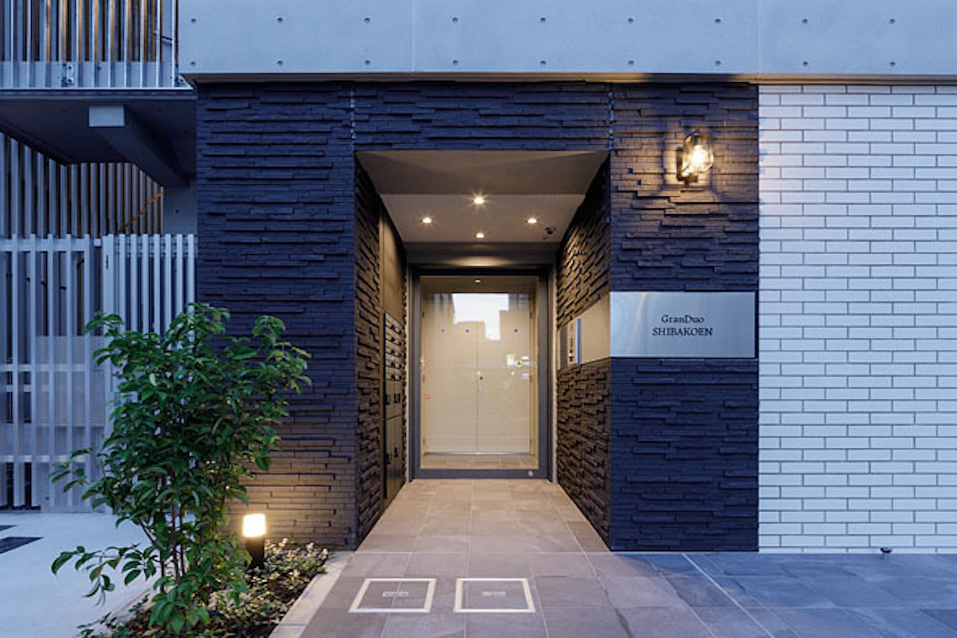 GranDuo Shibakoen 1.jpg