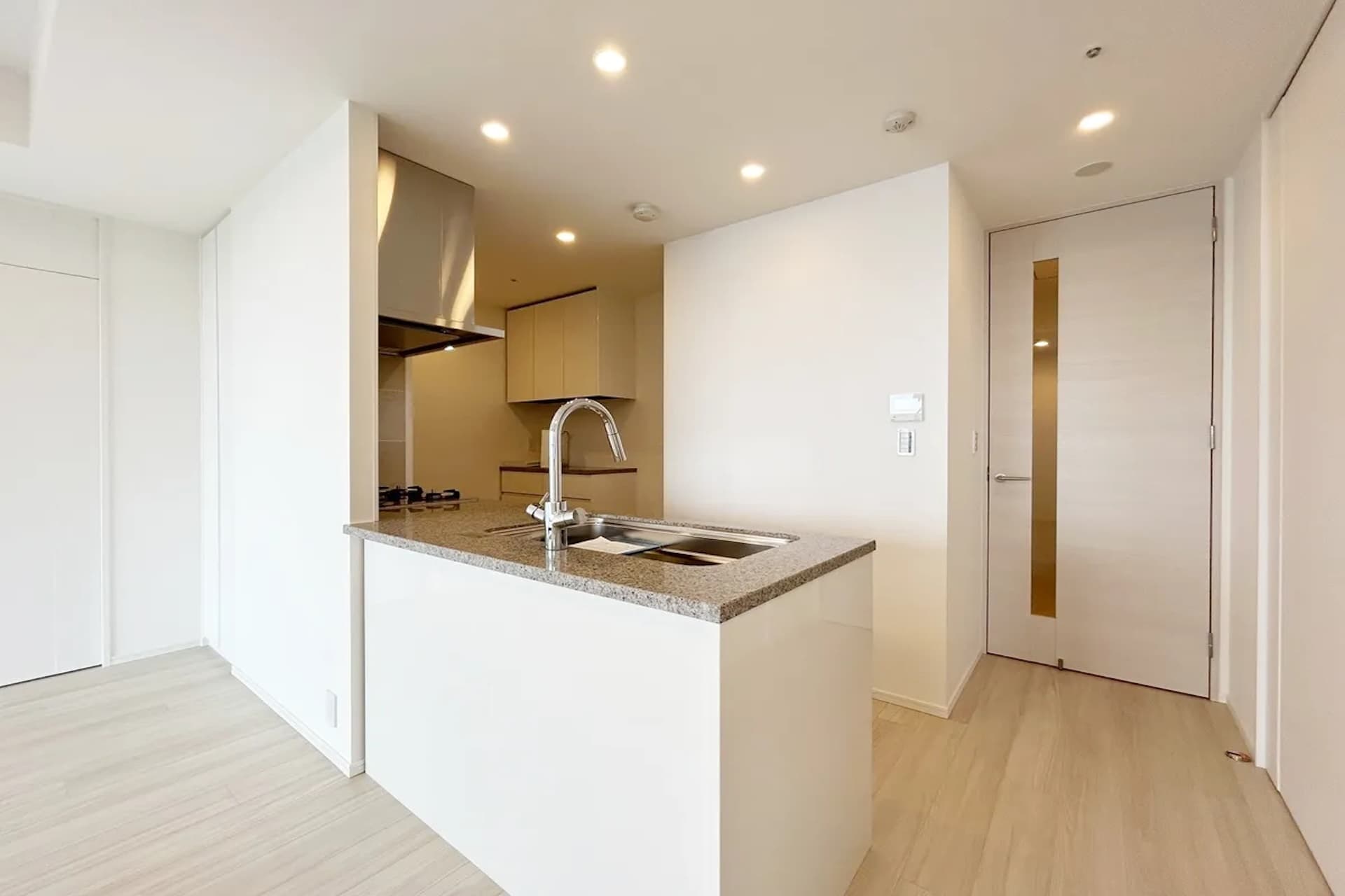 WORLD TOWER RESIDENCE4.jpg