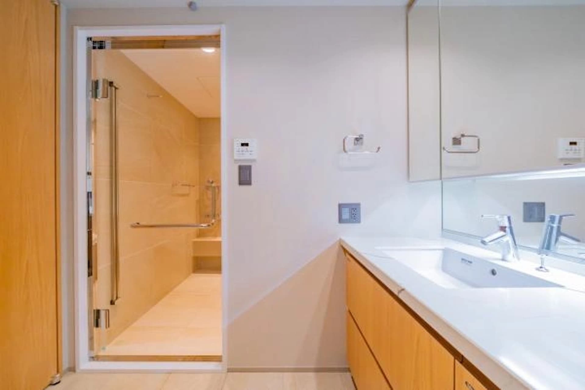 Grand Suite Azabudai Hilltop Tower1.jpg