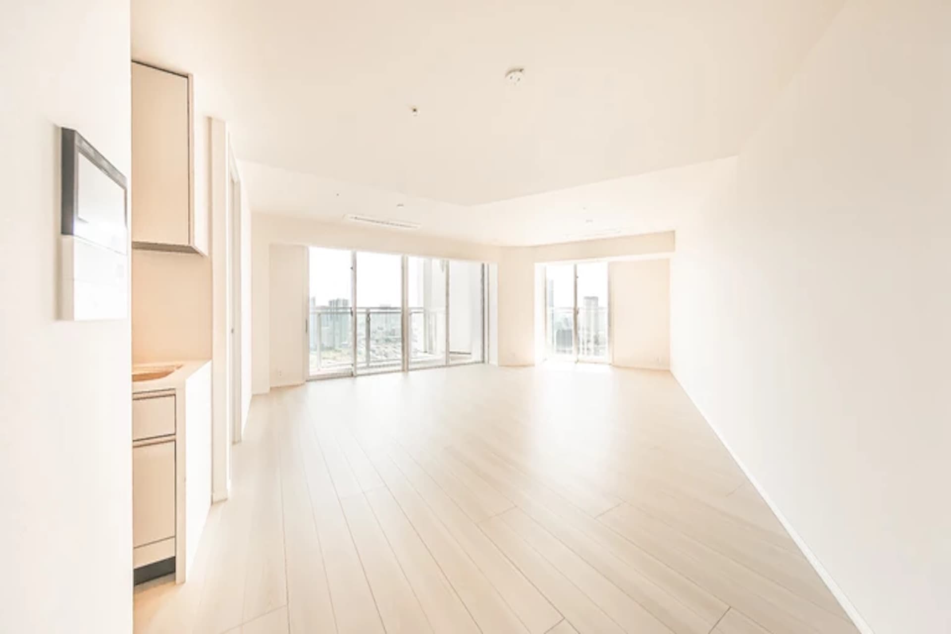 Capital Mark Tower4.jpg