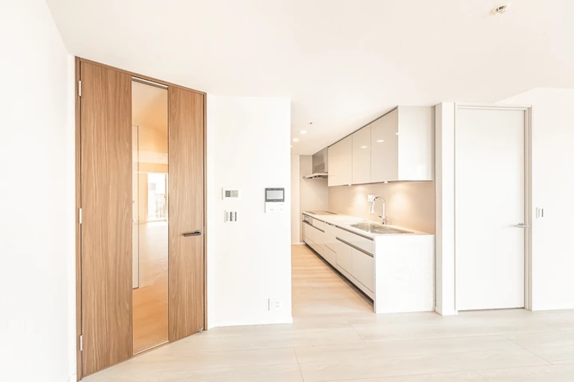 Capital Mark Tower5.jpg