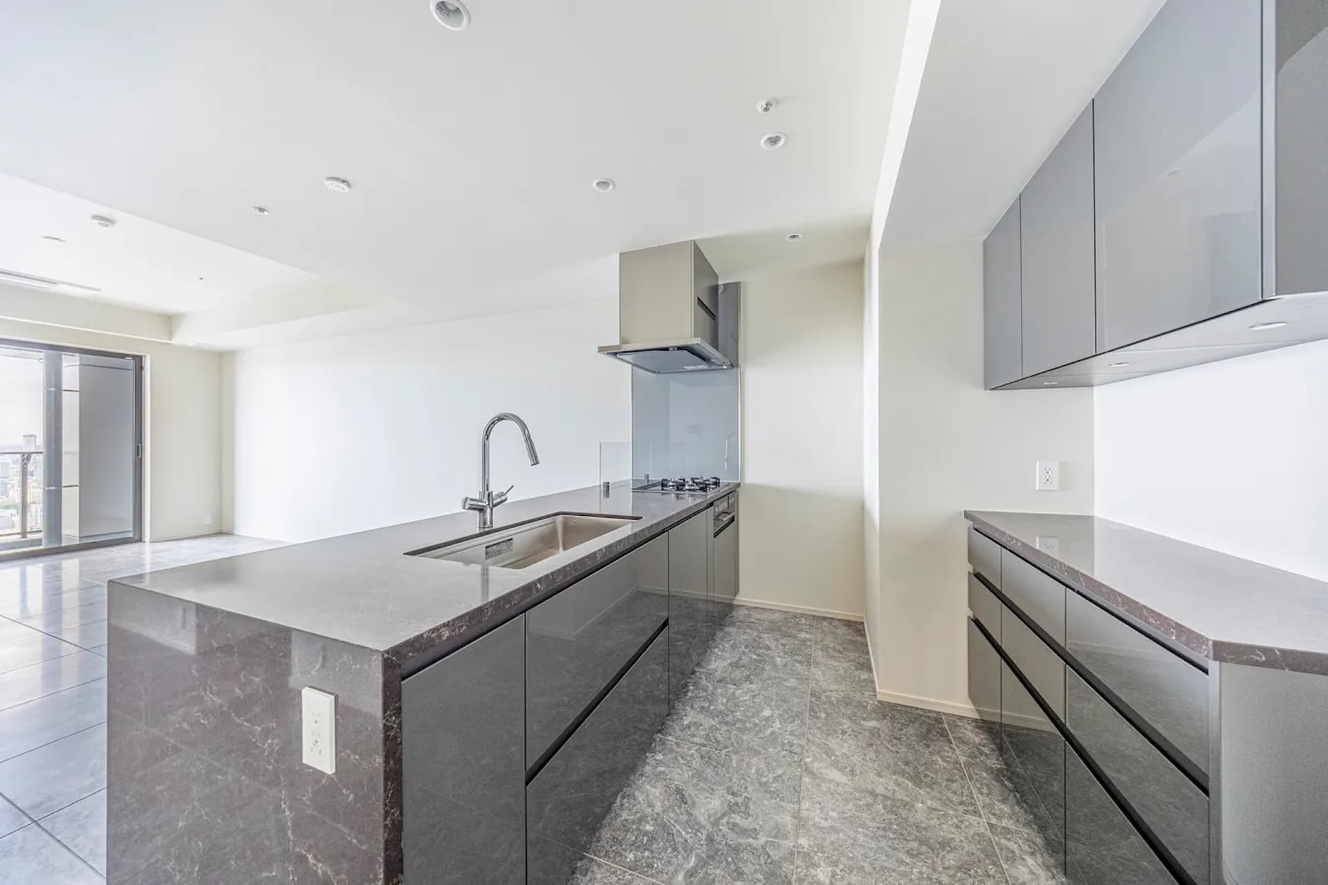 WORLD TOWER RESIDENCE 13.jpg