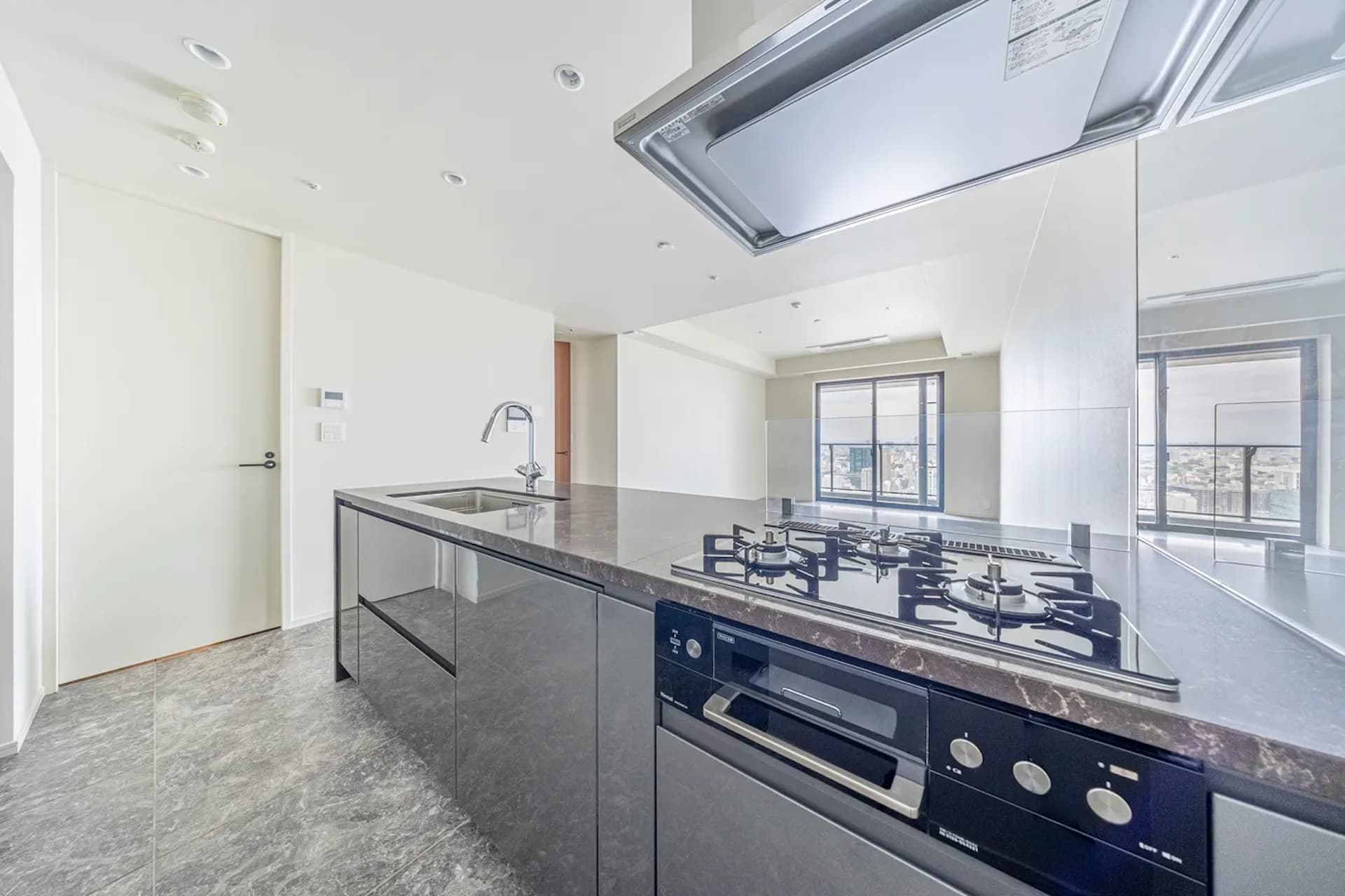 WORLD TOWER RESIDENCE 1.jpg