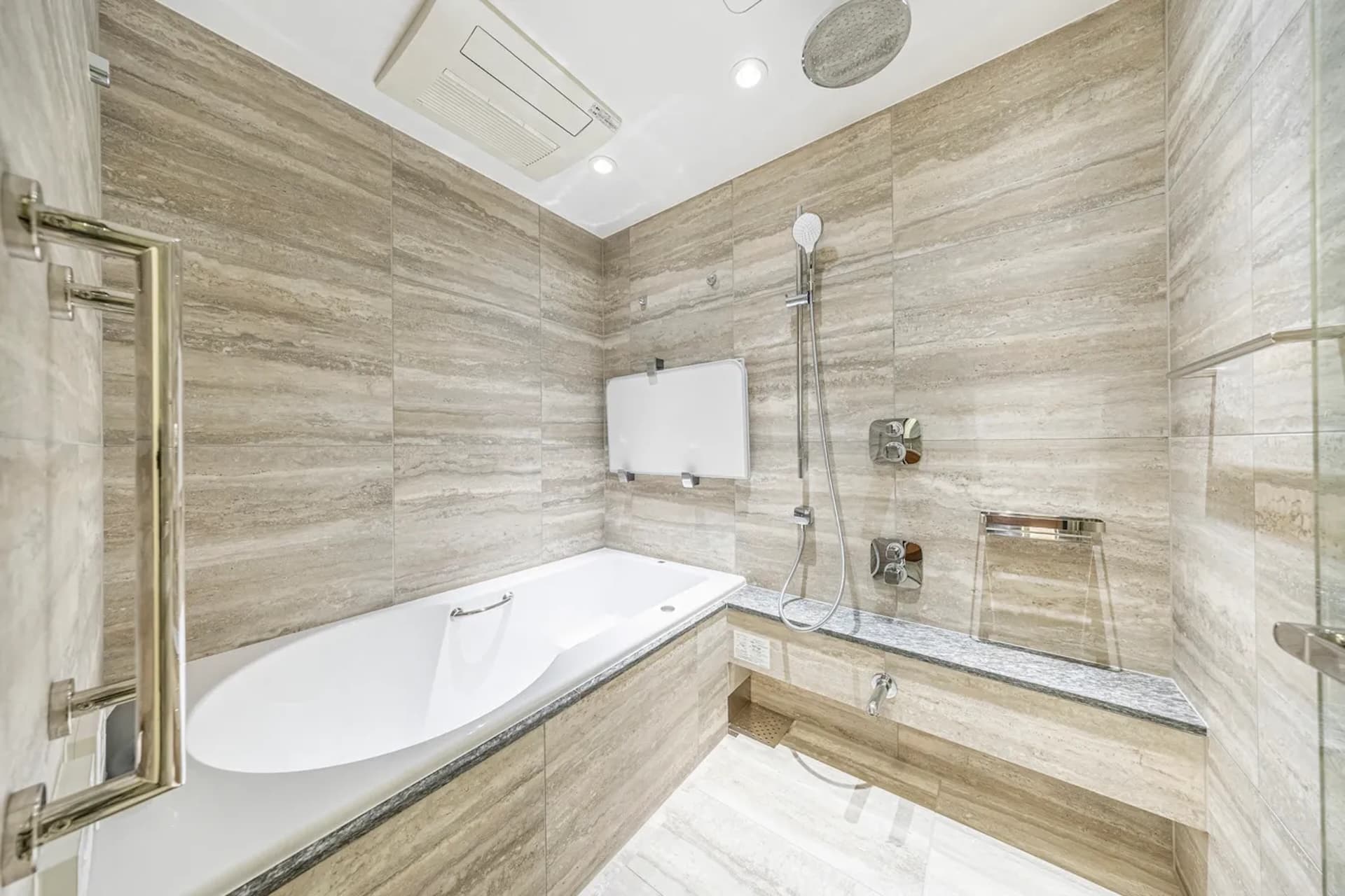 WORLD TOWER RESIDENCE 5.jpg