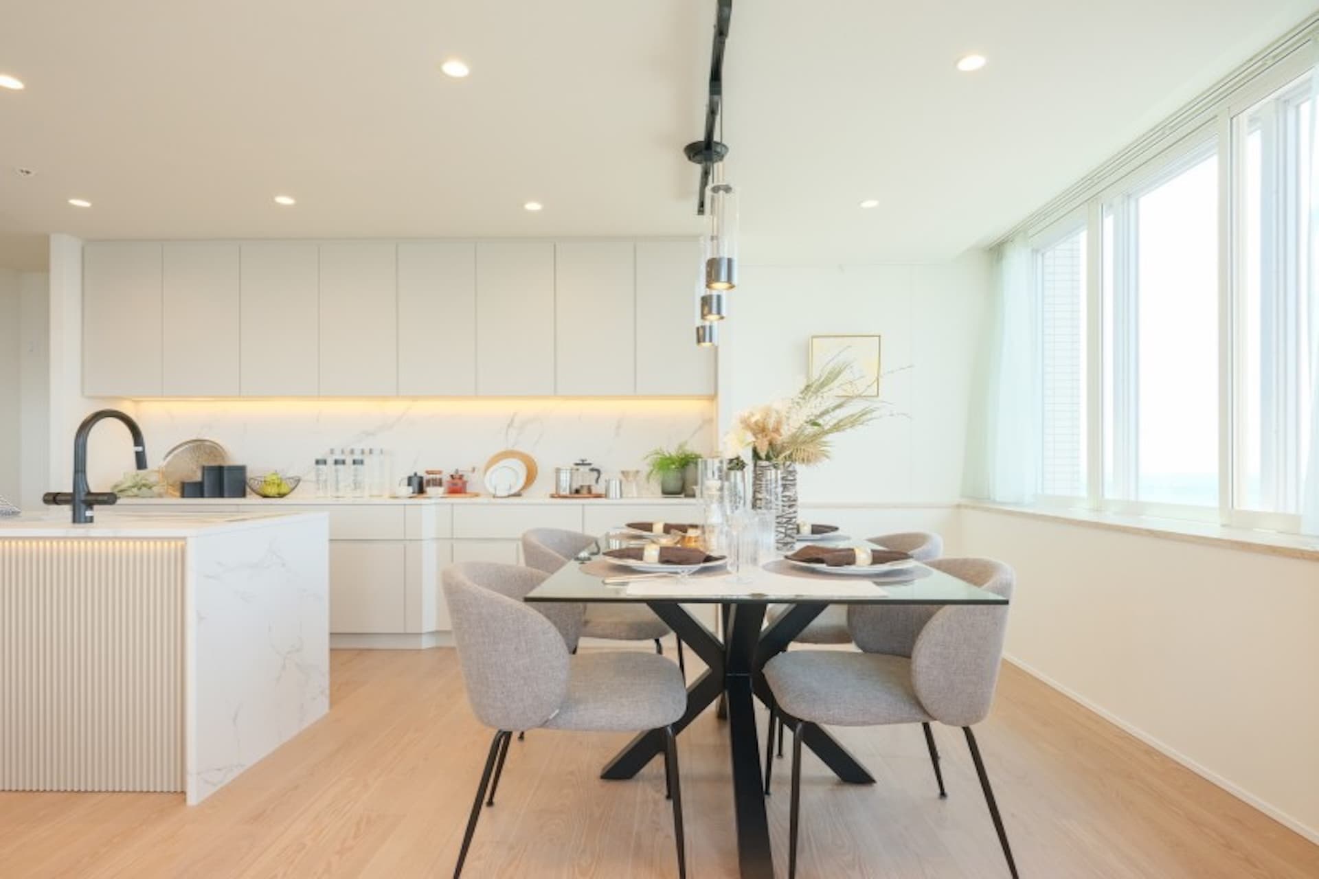 Shibaura Island Cape Tower 3.jpeg