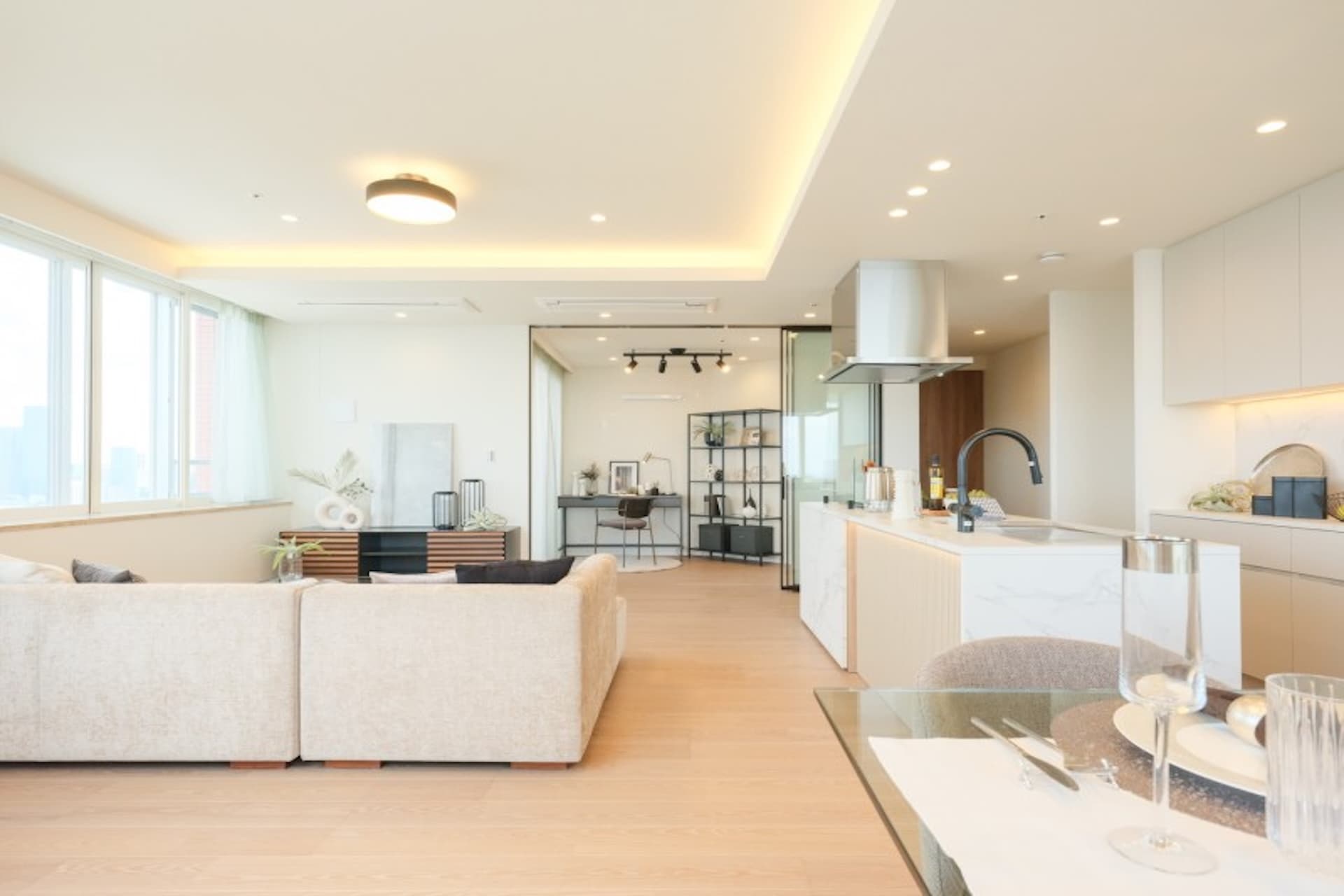 Shibaura Island Cape Tower 1.jpeg