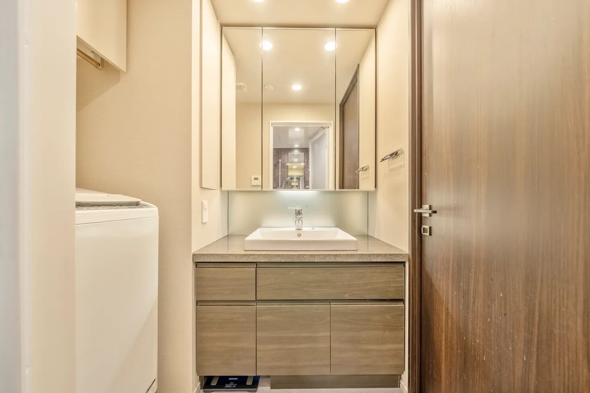 ATLAS EBISU KAGEOKA9.jpg