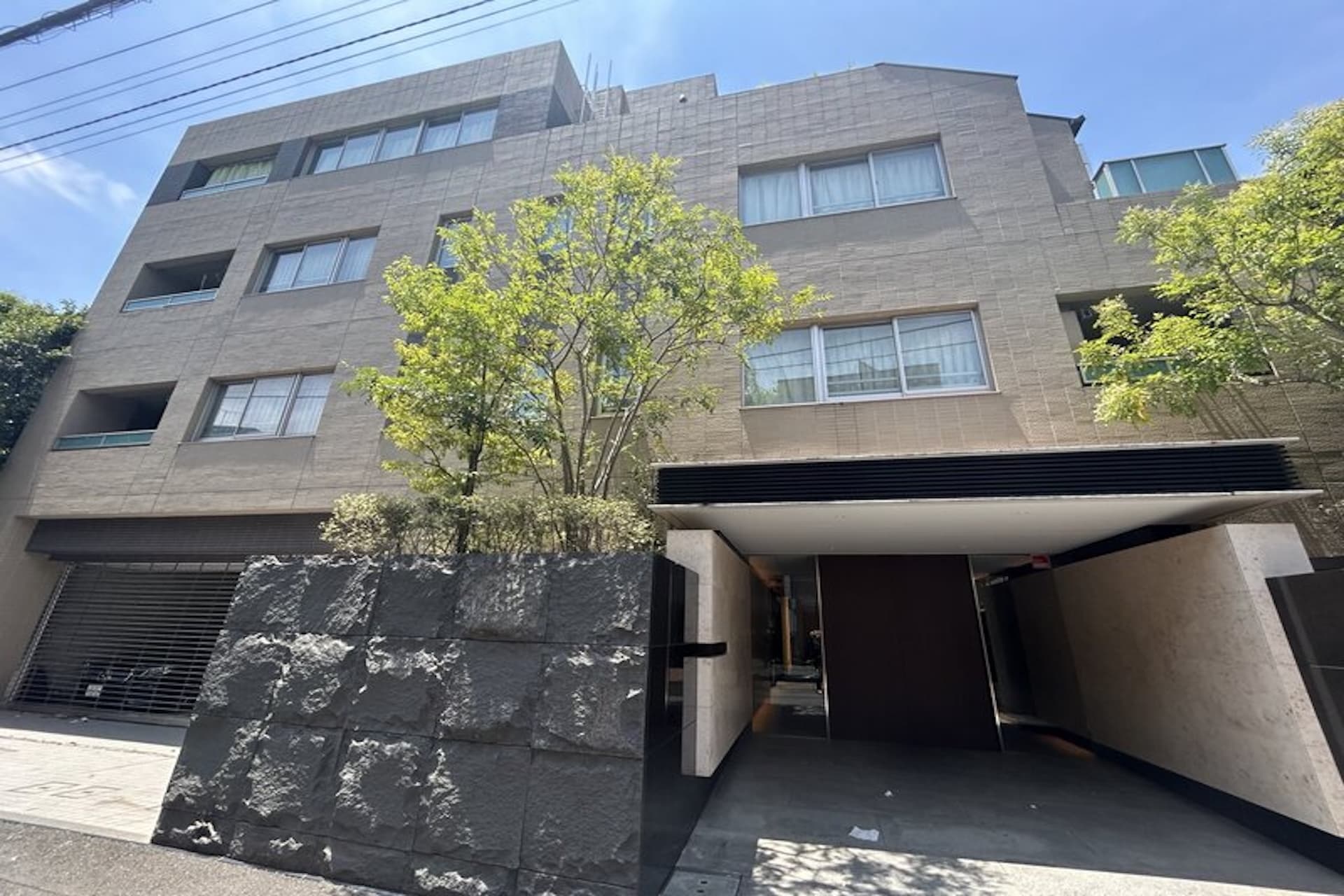 Open Residence Yoyogi The House2.jpg