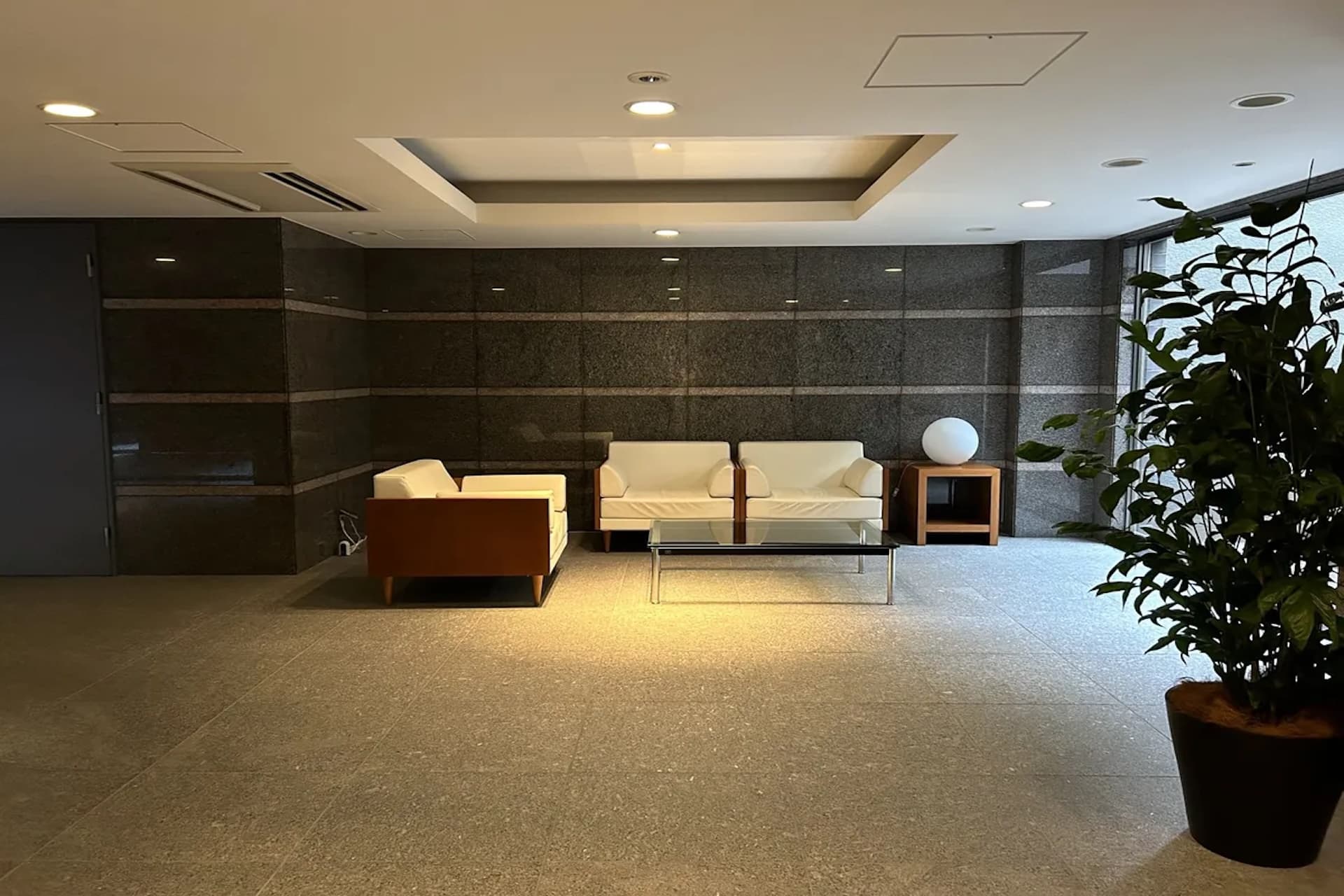 Park House Nanpeidai Court Residence1.jpg