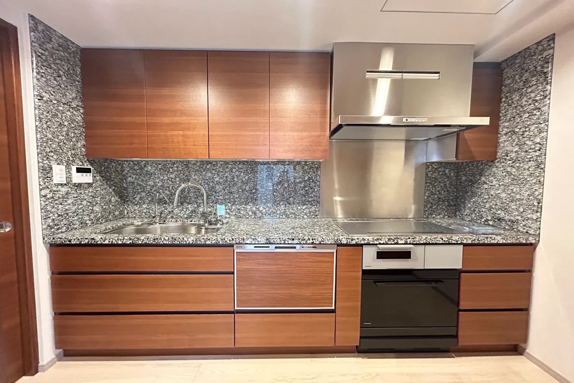 Park House Nanpeidai Court Residence6.jpg