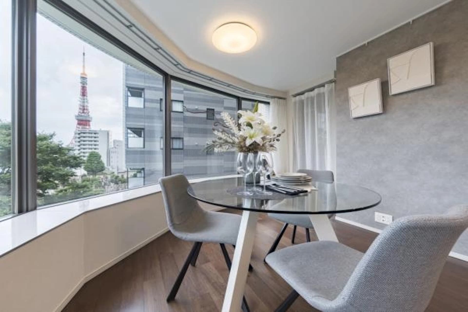 Park Court Toranomon Atago Tower2.jpg