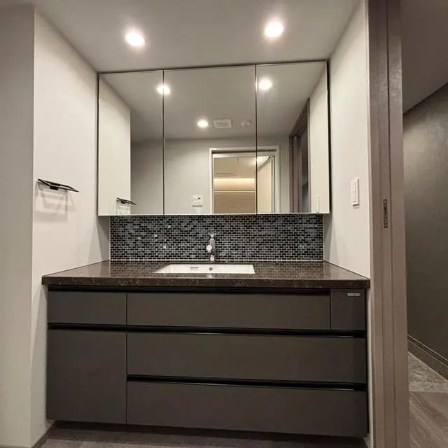 Le UnDeux Minami-Aoyama 502 7.webp