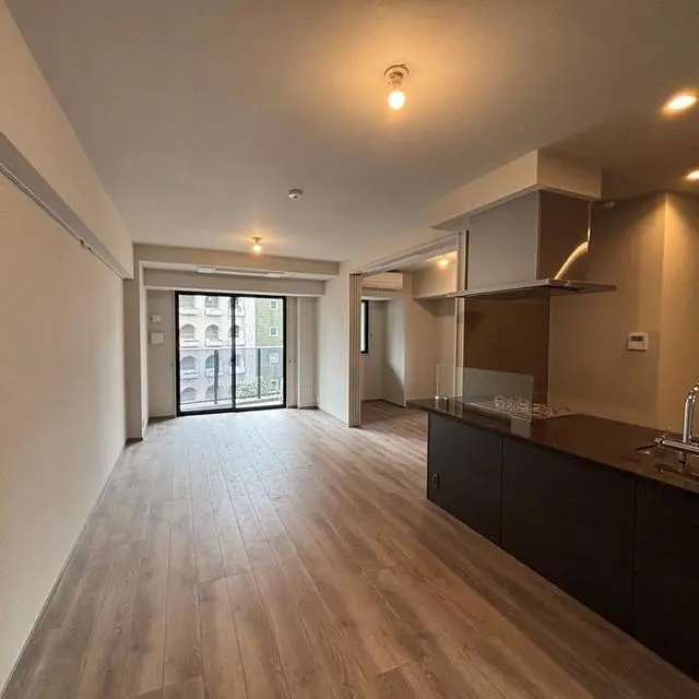 Le UnDeux Minami-Aoyama 502 2.webp