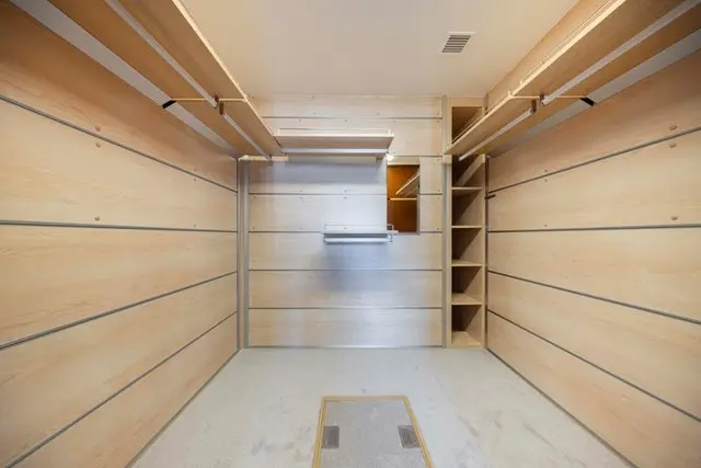 Aoyama Park Tower1808 9.webp