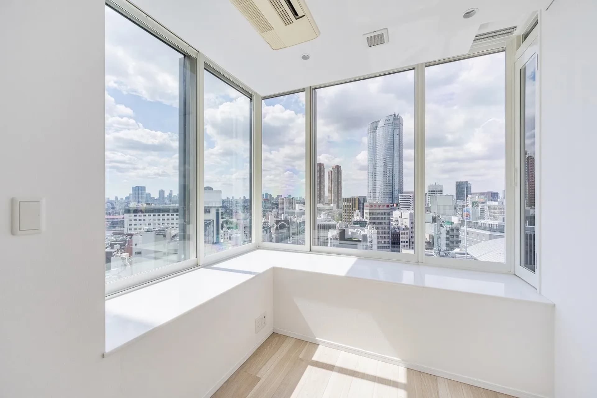 THE ROPPONGI TOKYO 8.jpg