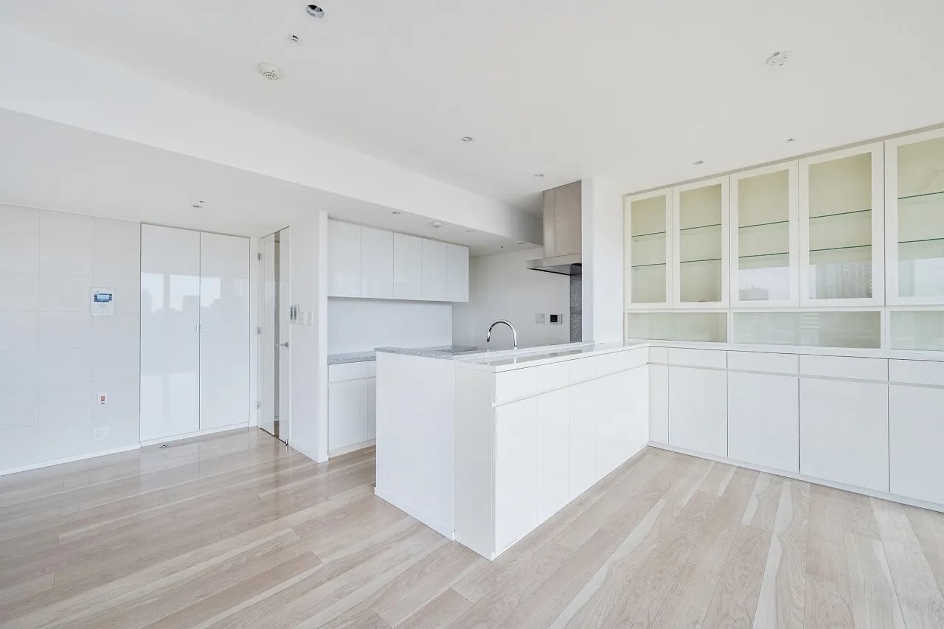 THE ROPPONGI TOKYO 2.jpg