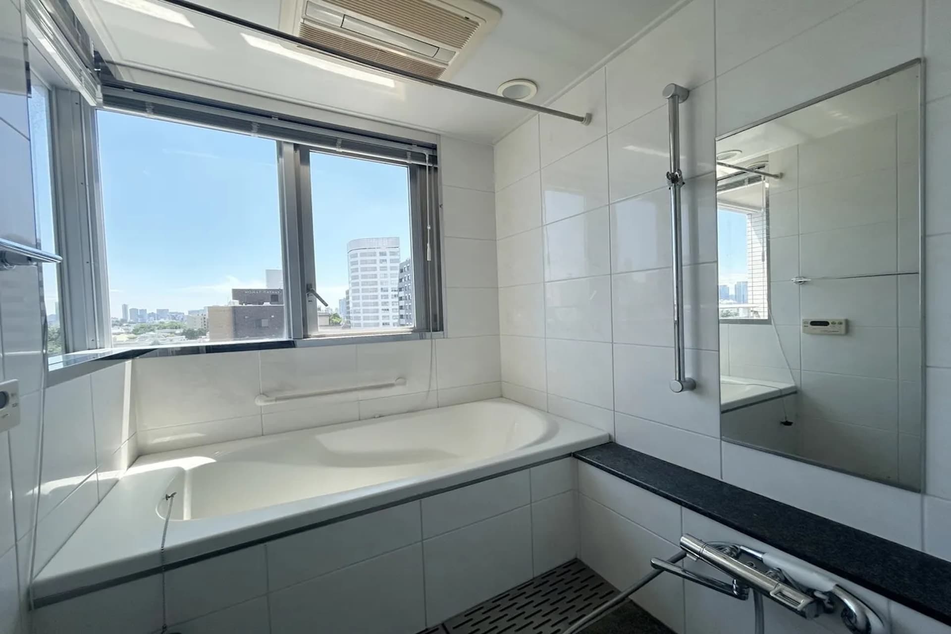 D'Grance Nishiazabu High Valley 10.jpg