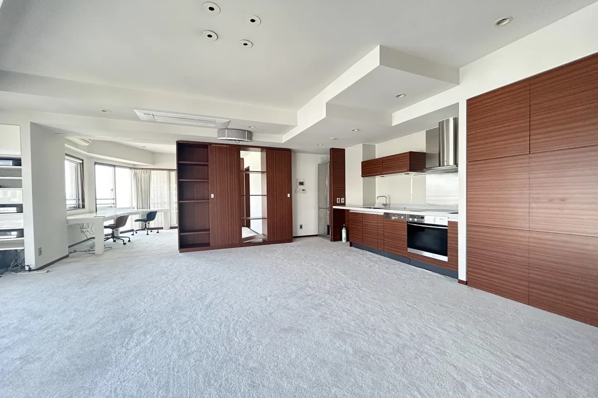 D'Grance Nishiazabu High Valley 5.jpg