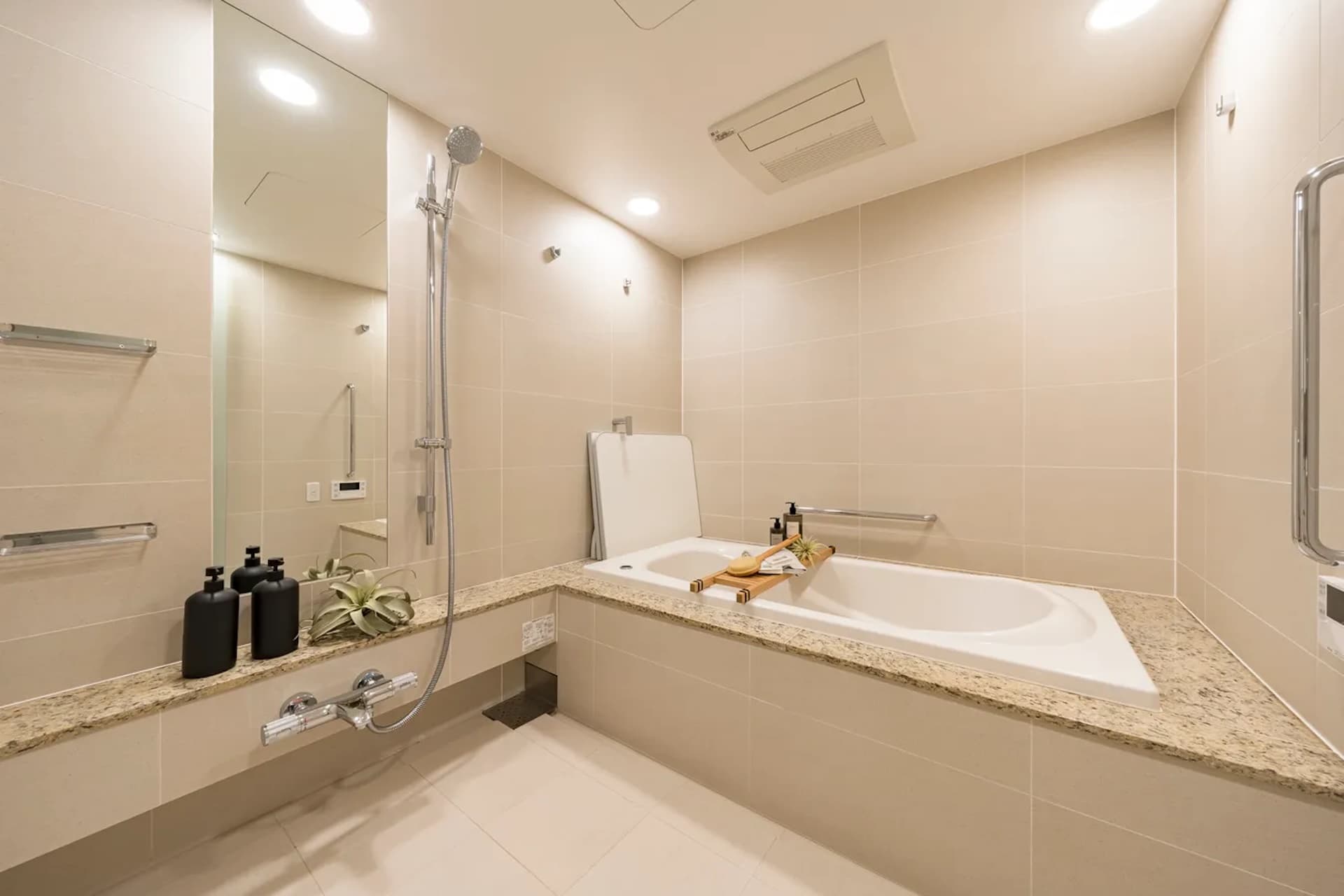 The Parkhouse Hiroo Hanezawa13.jpg