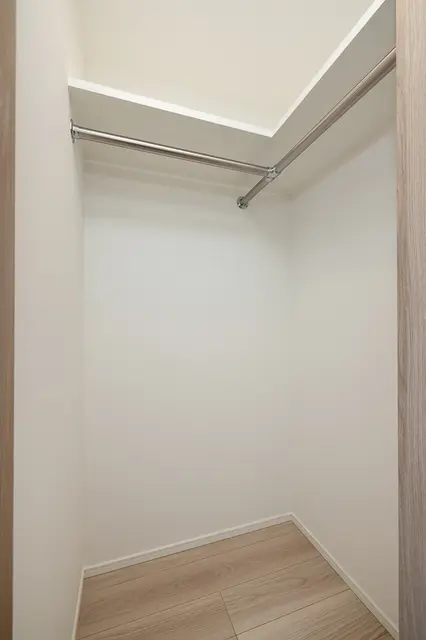 IPSE Shirokane 302 8.webp