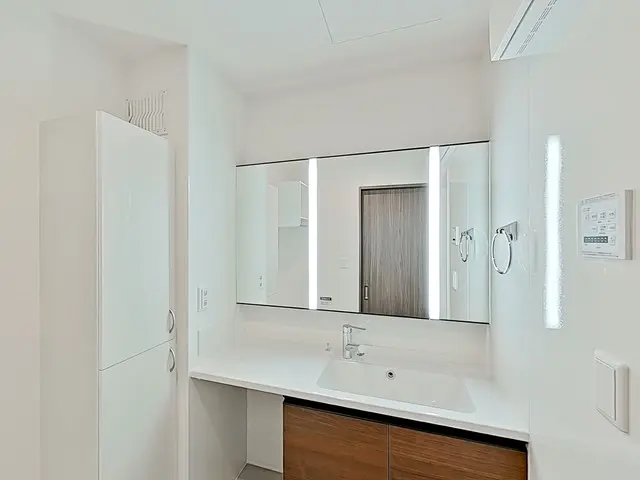 ParkBear Yotsuya 3-Chome 201 6.webp