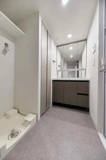 Urbanex Nihonbashi Bakurocho II 702 4.webp