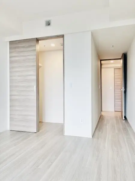 Shirokane The Sky 2908 7.webp