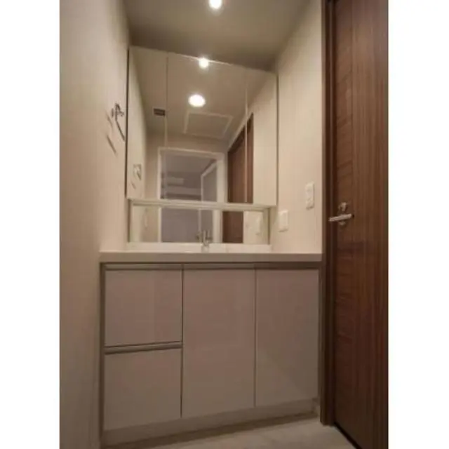 The Tokyo Towers Mid Tower 2829 9.webp