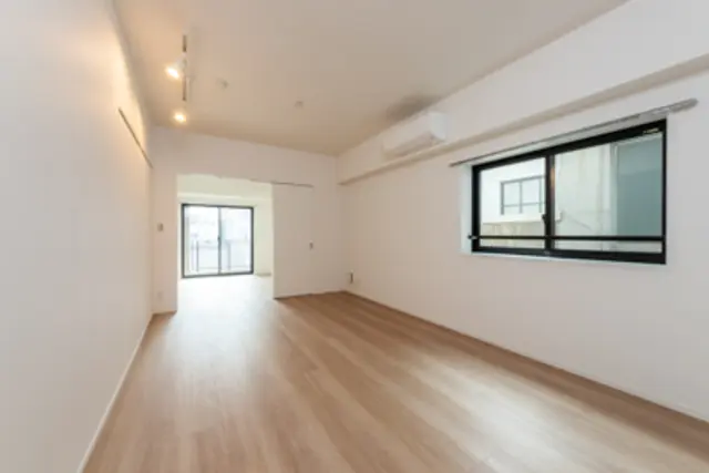 Oriental Yokoyamacho 603 2.webp