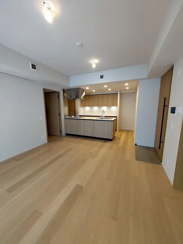 111135106_06 (1).webp