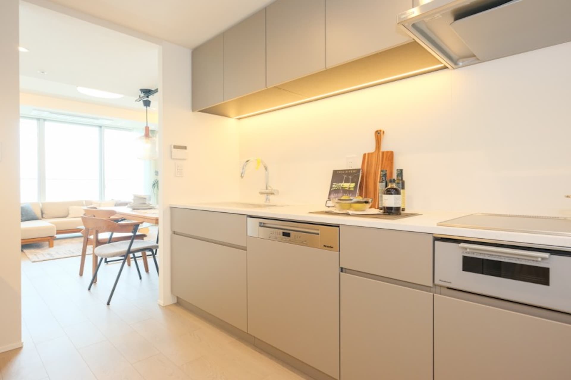 Tokyo Twin Parks Right Wing5.jpeg