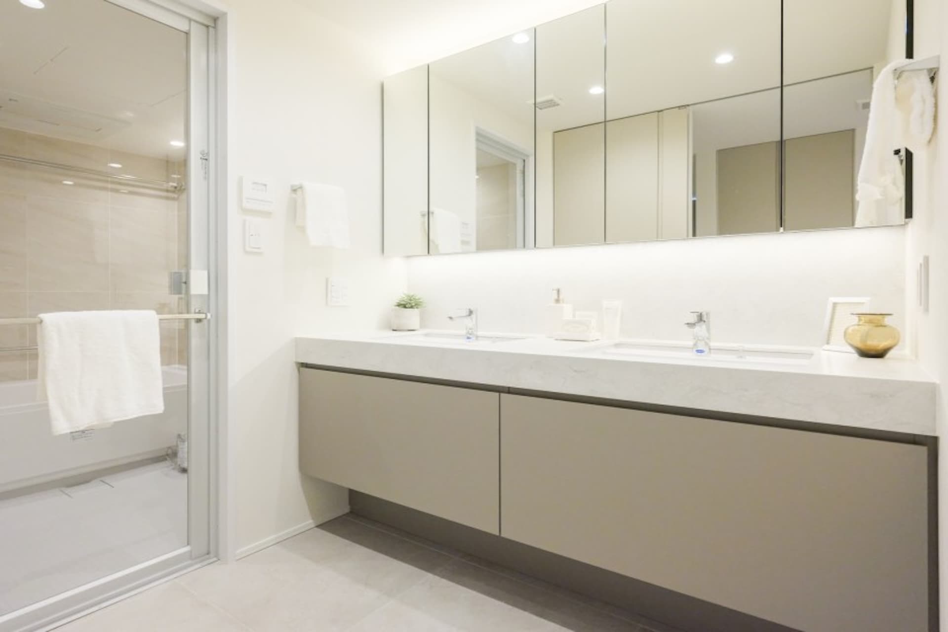 Tokyo Twin Parks Right Wing7.jpeg