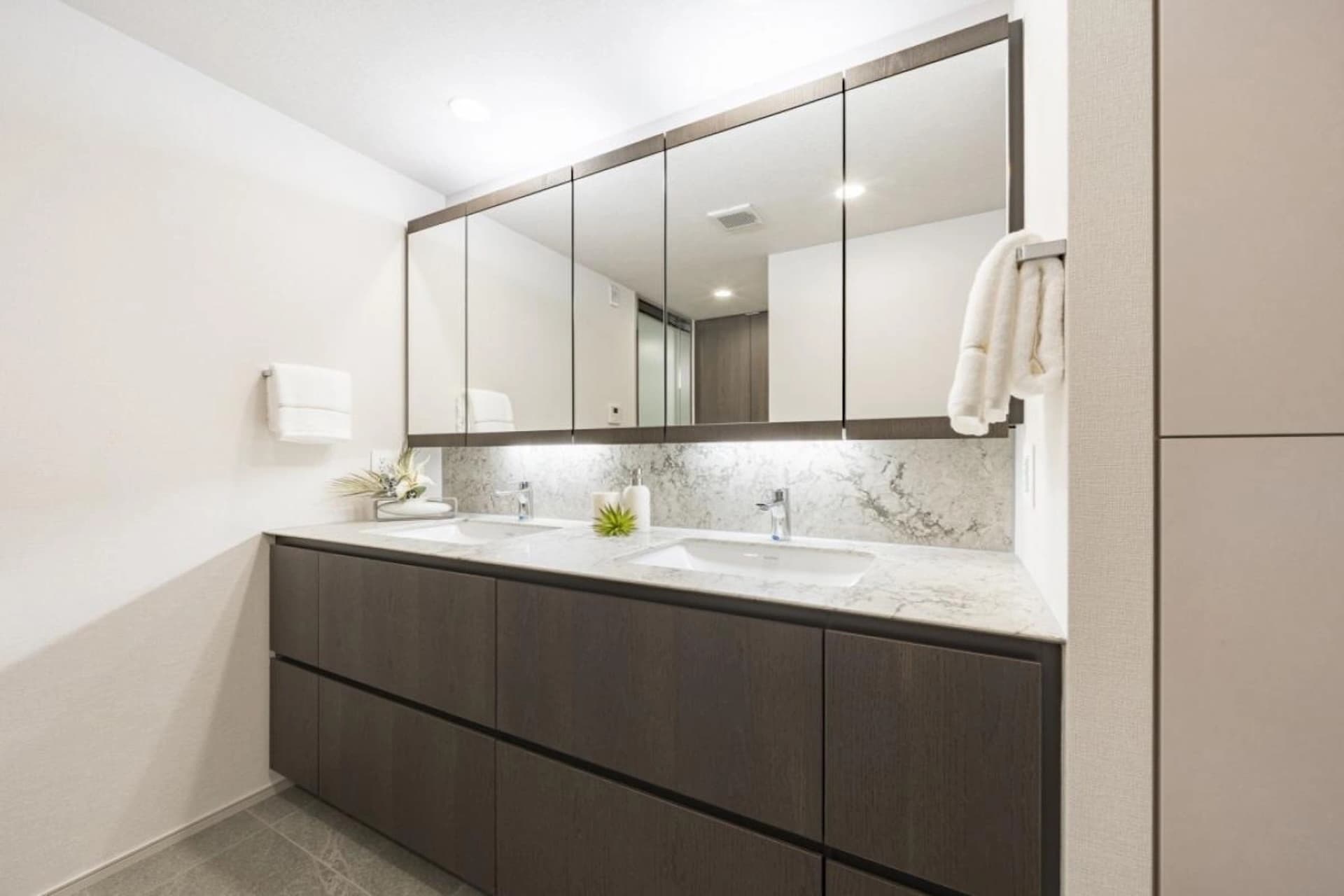 Proud Tower Shibuya14.jpg