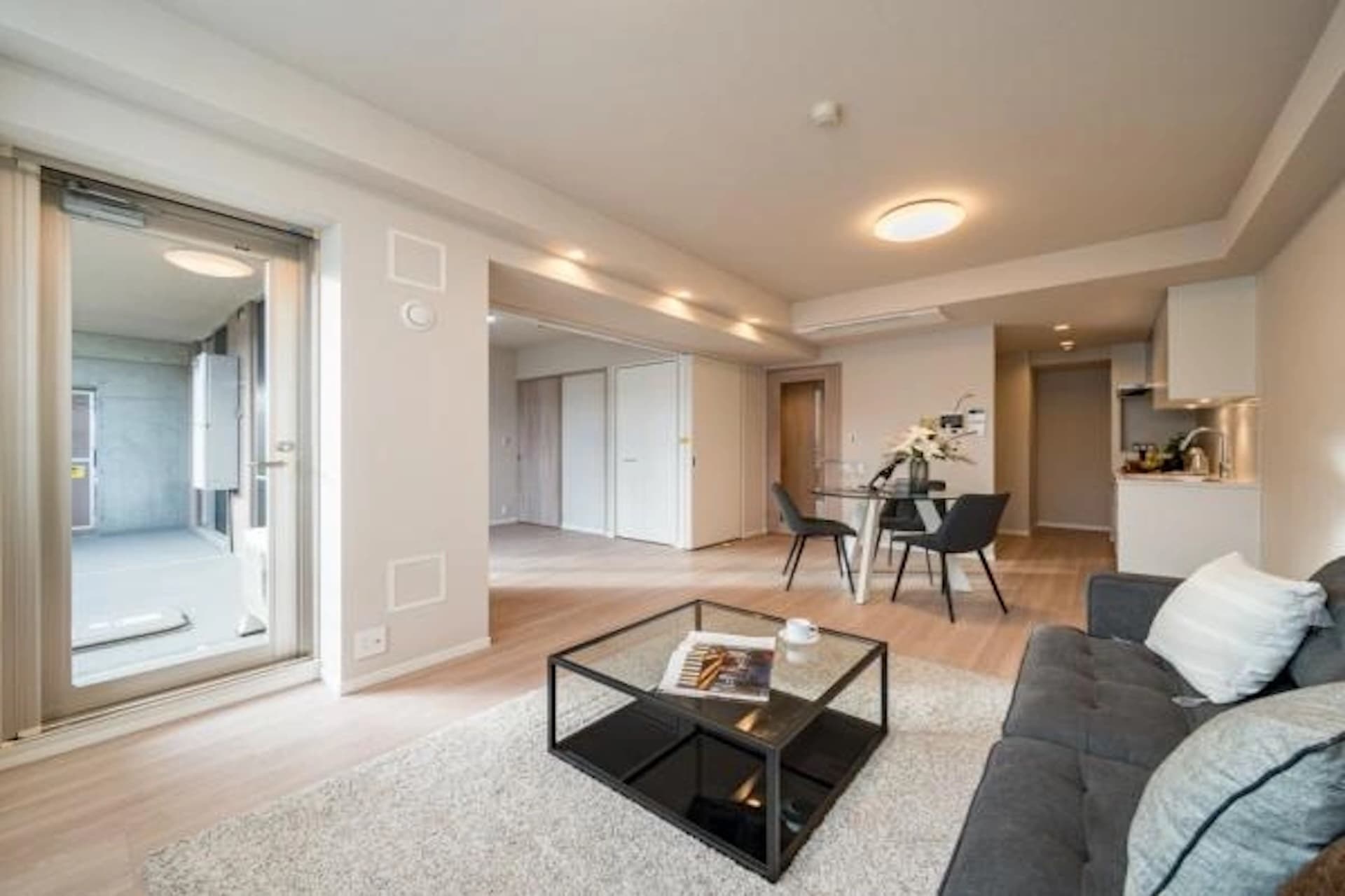 Park Grandy Yoyogi South Residence Building 18.jpg