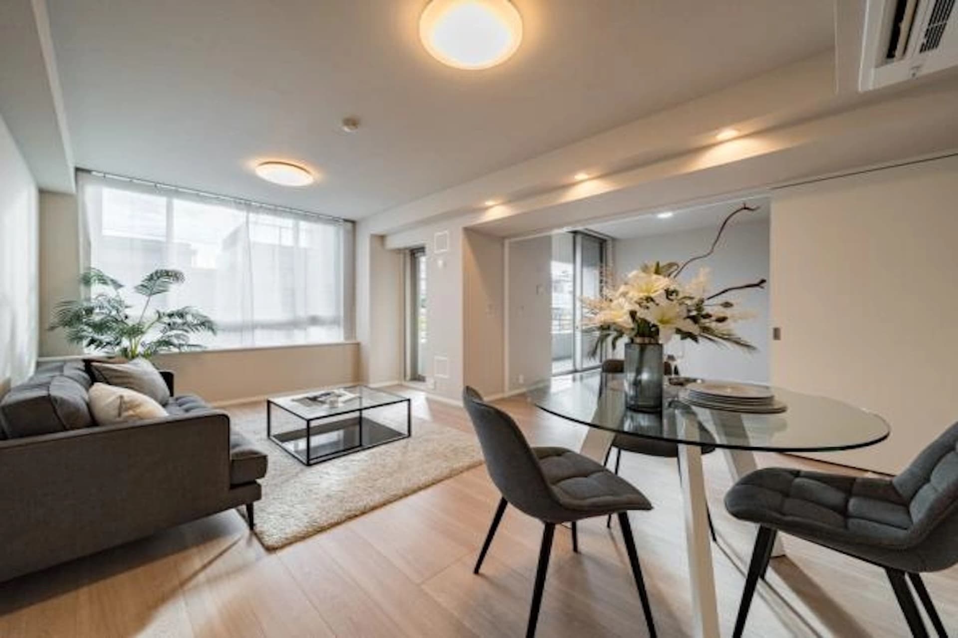 Park Grandy Yoyogi South Residence Building 5.jpg