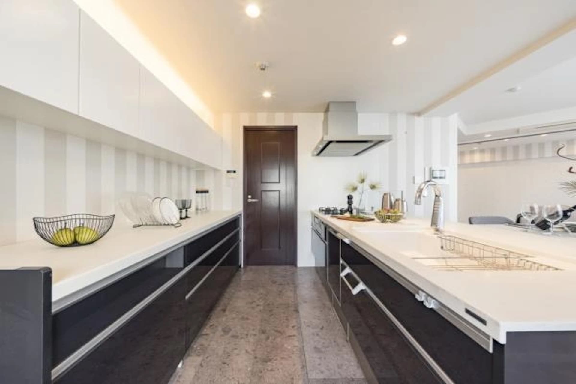 Park Grandy Yoyogi South Residence Building 1.jpg