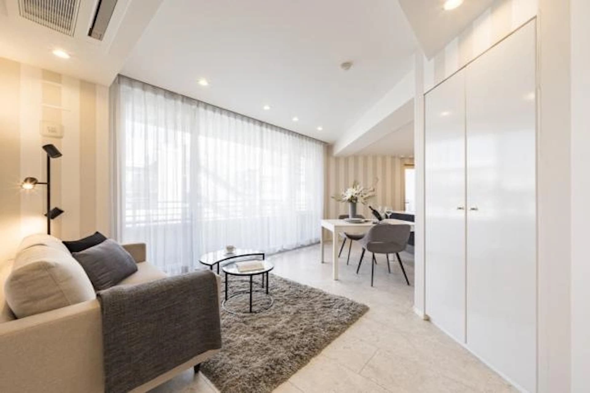 Park Grandy Yoyogi South Residence Building 7.jpg