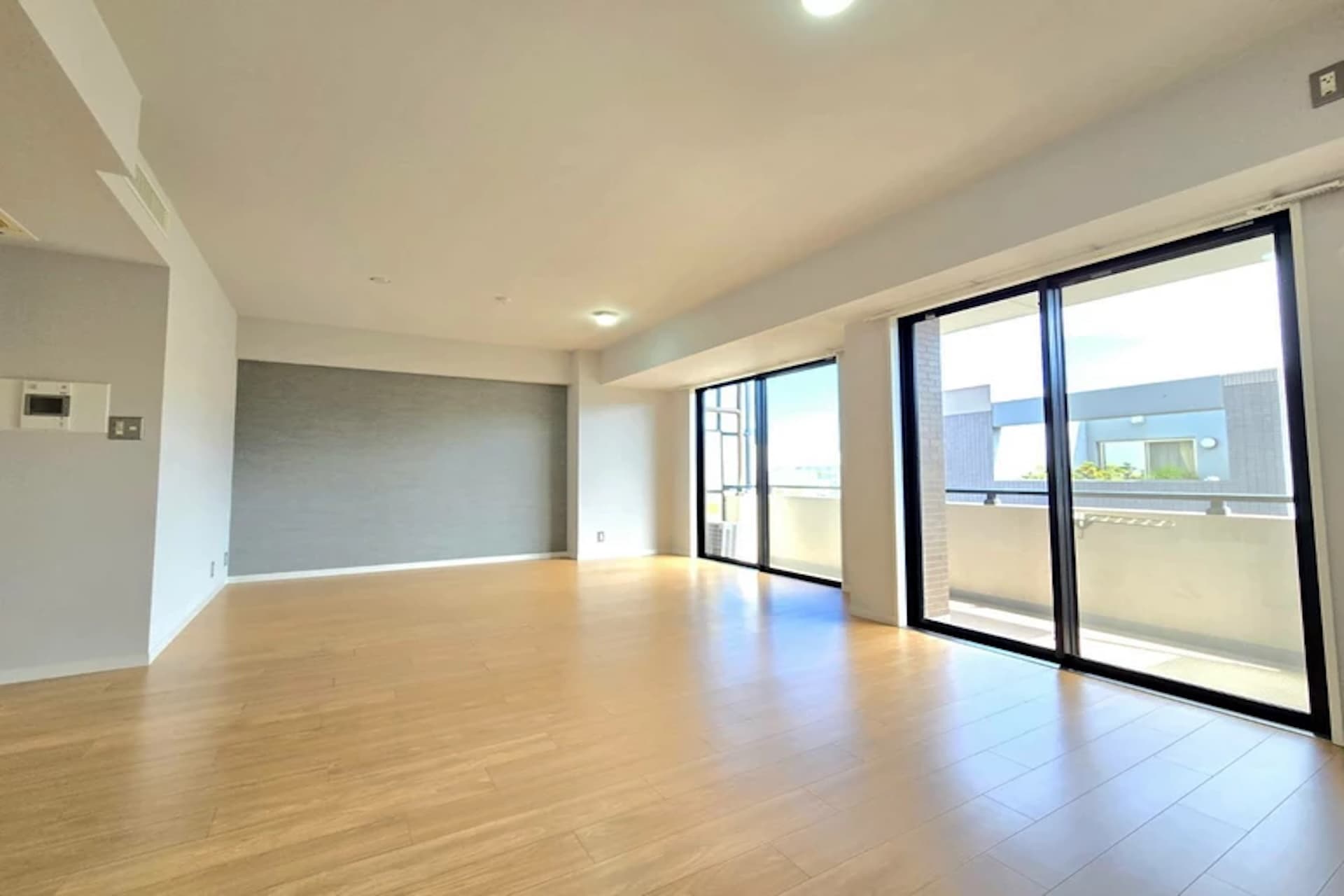 Wisteria Court Daikanyama1.jpg