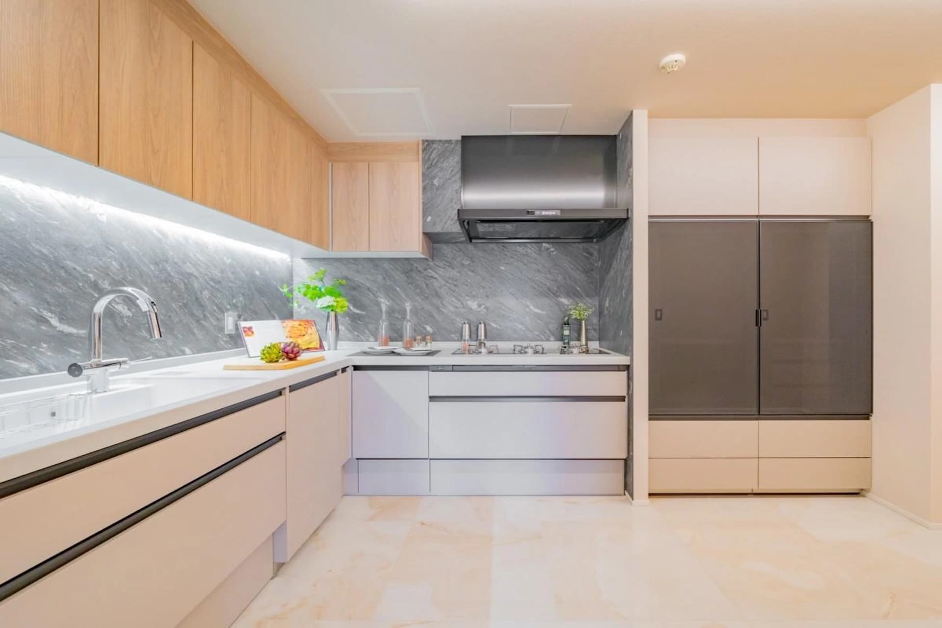 TOKO YOYOGI PAIR CITY11.jpg