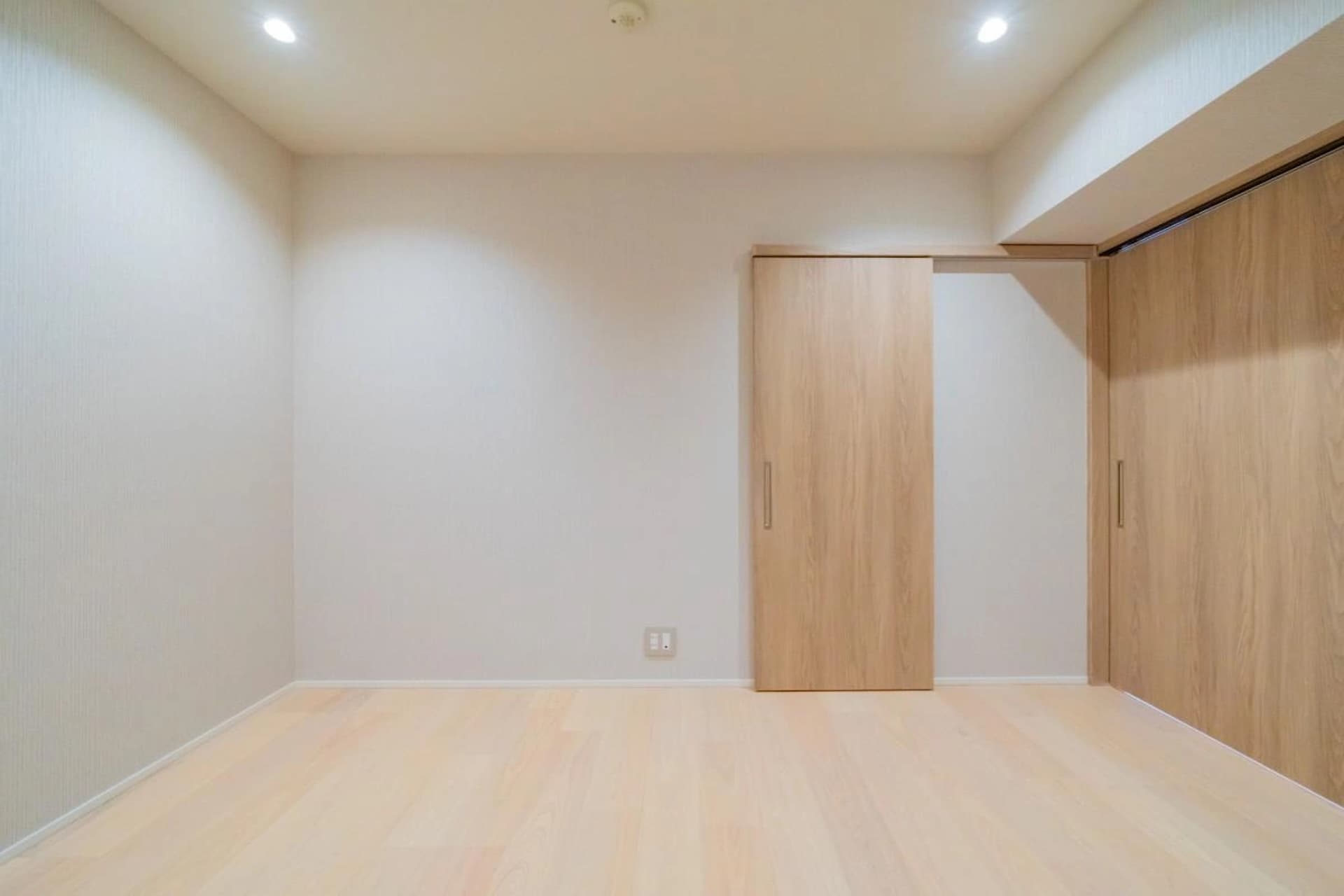 TOKO YOYOGI PAIR CITY16.jpg